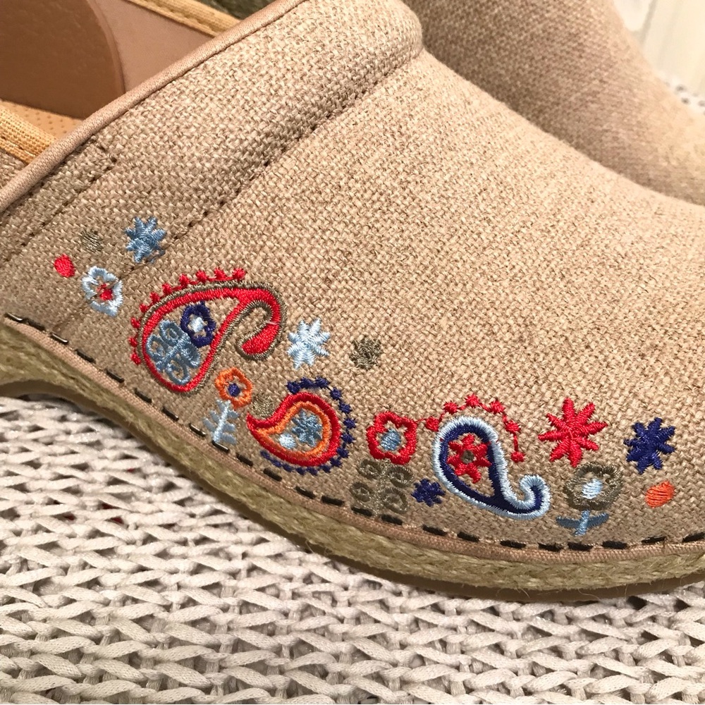 Dansko Vegan Jute Paisley Embroidered Clogs - Picture 5 of 16